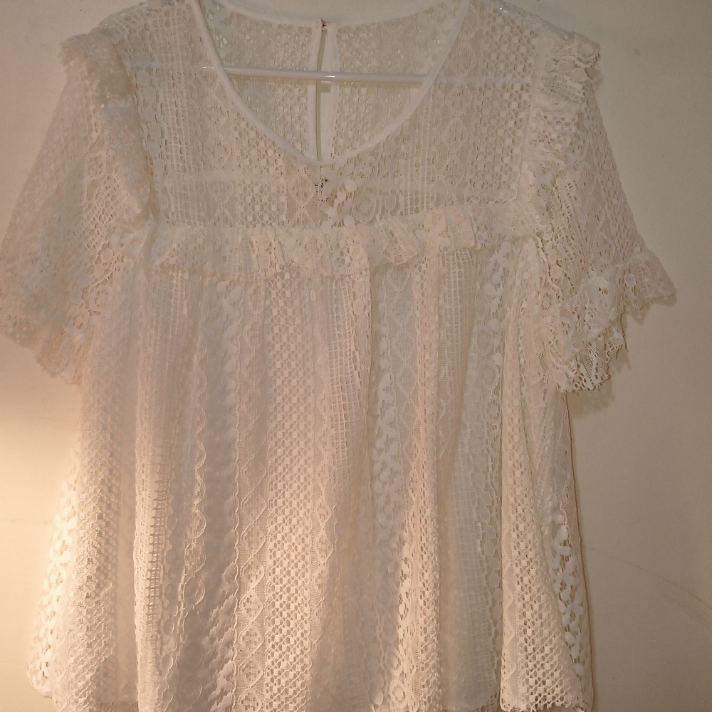 Entro White Lace Top